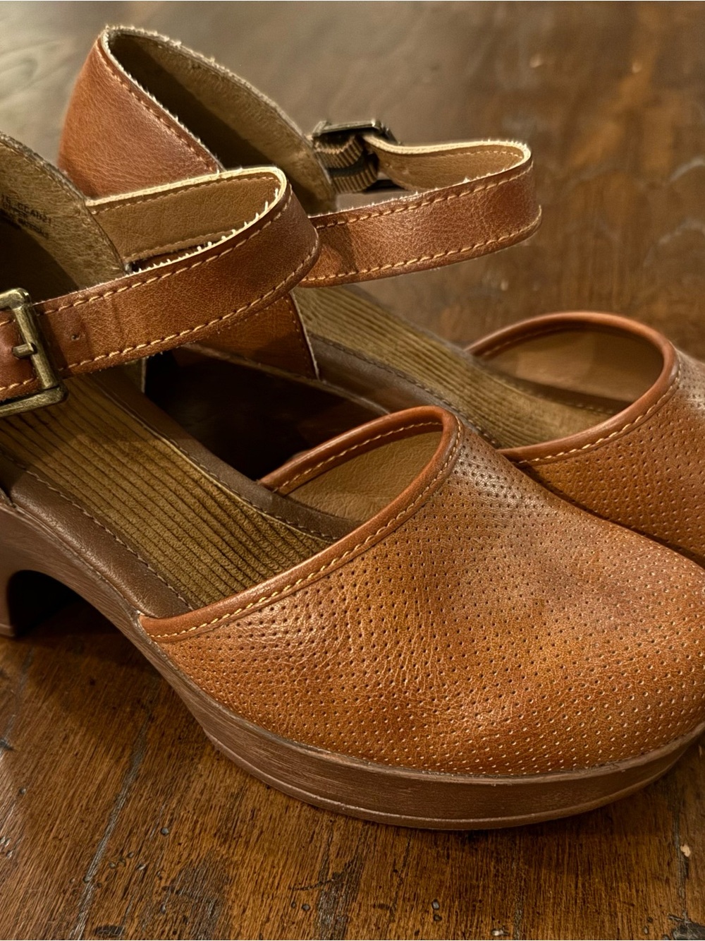 b.o.c. Tan Leather Mary Jane Wedge Sandals Size 8